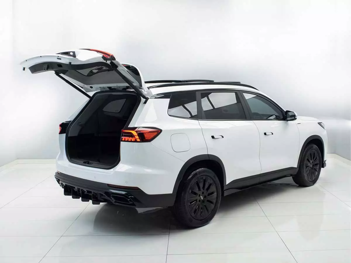 Vehicle Image for 7/25 for Chery Tiggo 8 1.5T CSH Plug-in Hybrid Apex