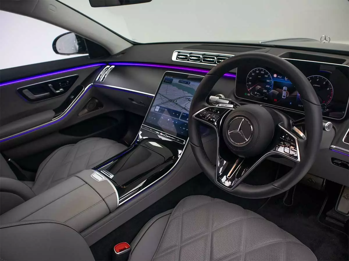 Vehicle Image for 19/26 for Mercedes-Maybach S-Class S580