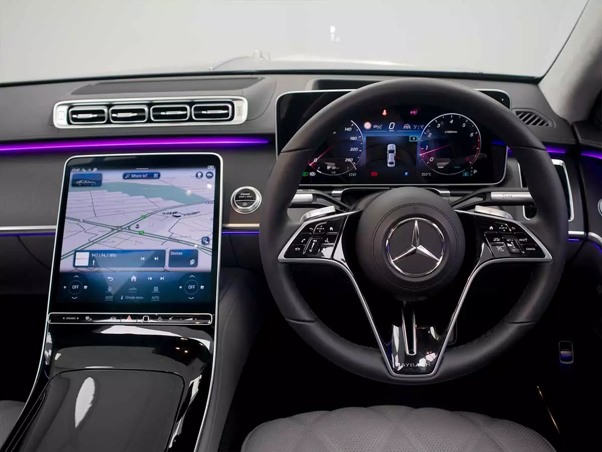 Vehicle Image for 21/26 for Mercedes-Maybach S-Class S580