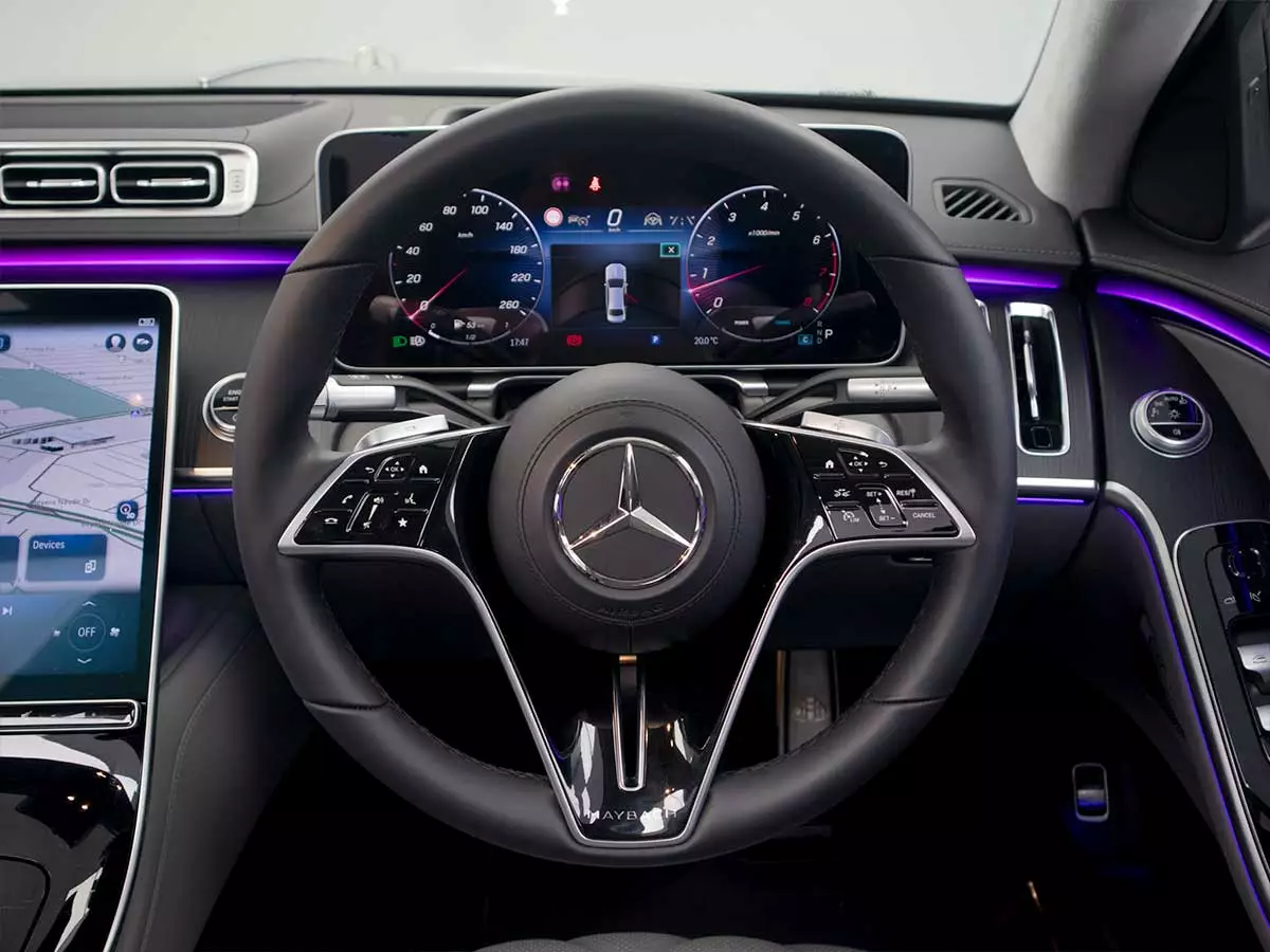 Vehicle Image for 15/26 for Mercedes-Maybach S-Class S580