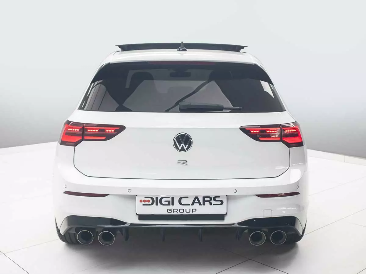Vehicle Image for 11/23 for Volkswagen Golf R