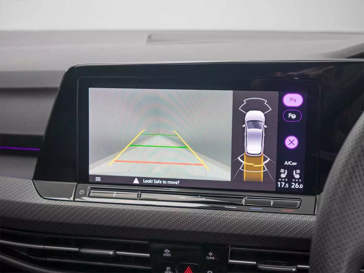 Vehicle Image for 15/23 for Volkswagen Golf R