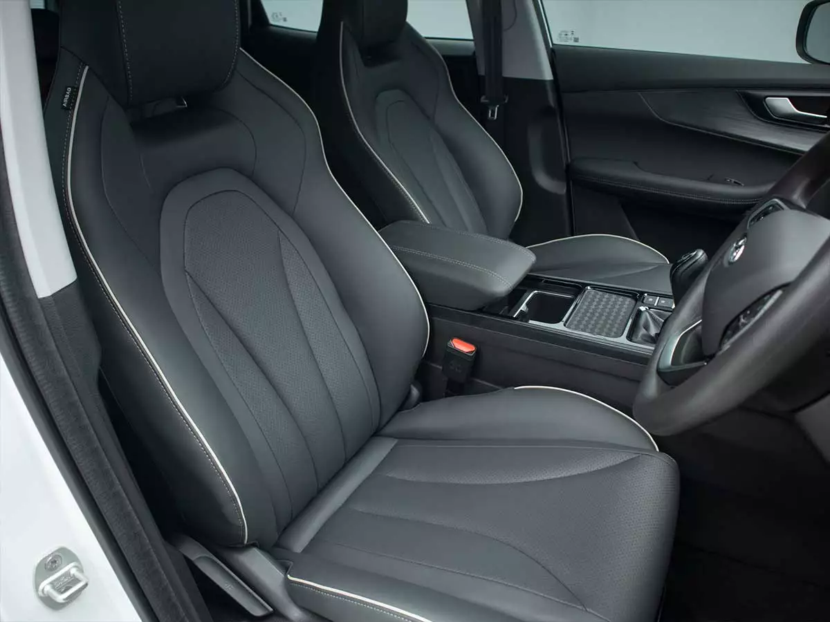 Vehicle Image for 25/25 for Chery Tiggo Cross 1.5 LiT Manual