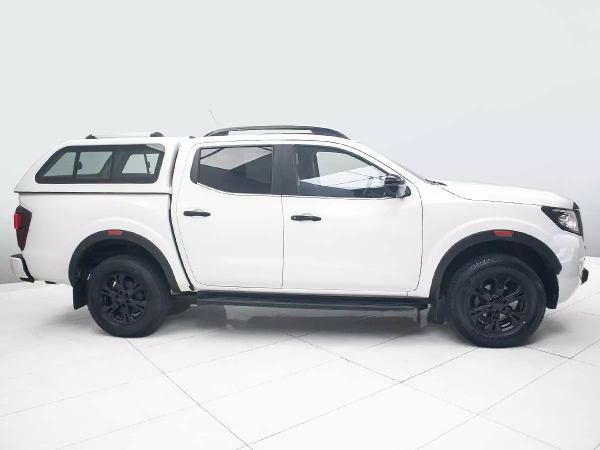 Vehicle Image for 4/24 for Nissan Navara 2.5DDTi Double Cab PRO-2X
