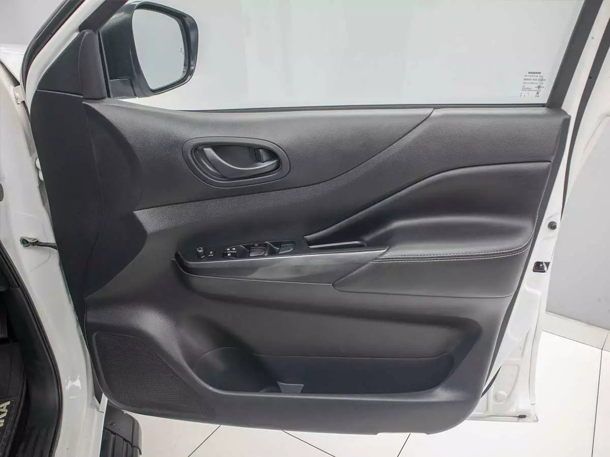 Vehicle Image for 22/24 for Nissan Navara 2.5DDTi Double Cab PRO-2X