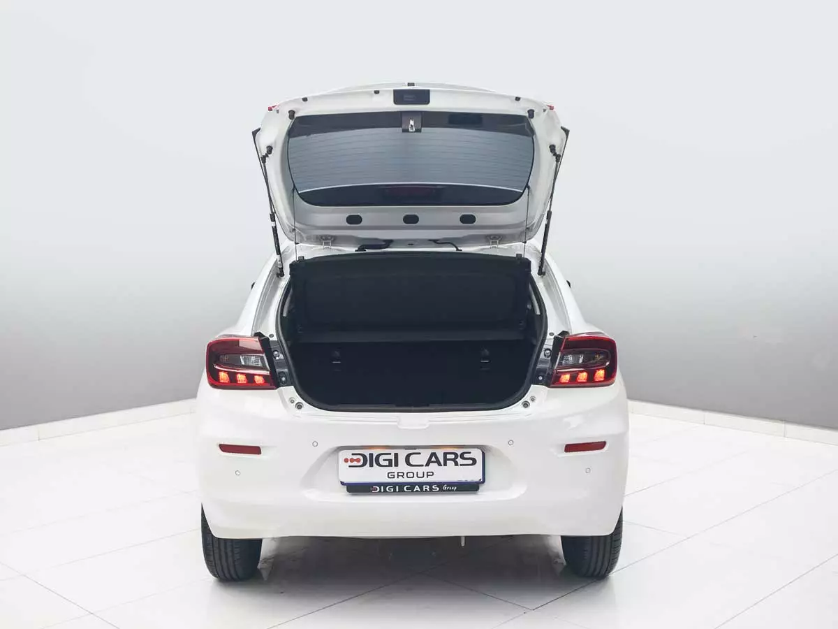 Vehicle Image for 13/24 for Suzuki Baleno 1.5 GL Auto